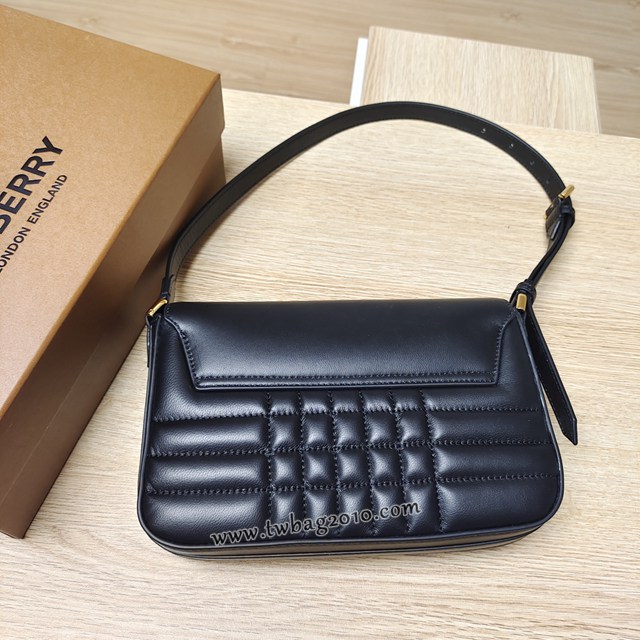 Burberry專門店新款女士肩背包 巴寶莉22秋冬款大號黑色小羊皮腋下包 yxb1307